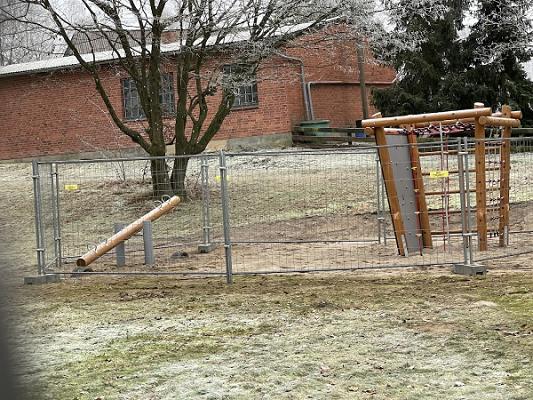Gartenbau Karsten Jenkel, Baumpflege, Spielplatzbau, Landschaftsbau