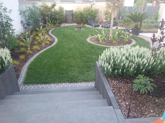 Gartengestaltung Ilya Horn