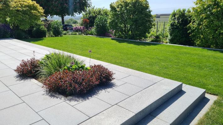 Hornberger Außenanlagen GmbH - Garten- und Landschaftsbau / Poolbau