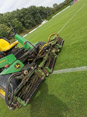 Sportplatzpflege Hinzmann