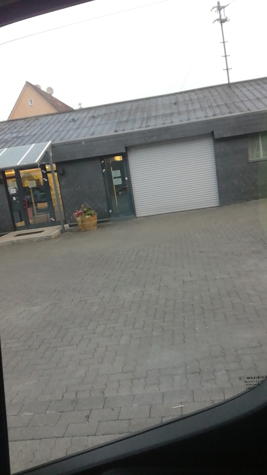 682f261221135