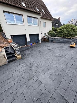 By Garten und Landschaftsbau