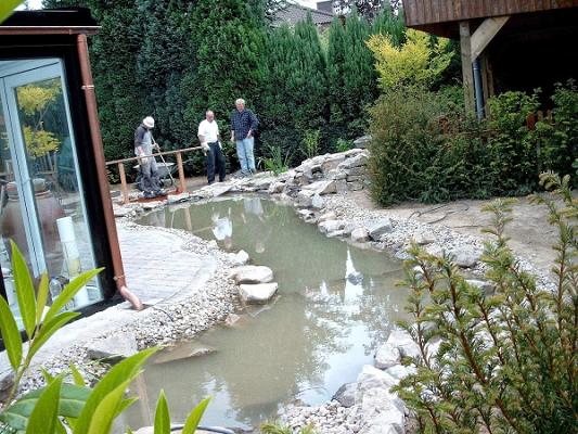Garten & Landschaftsbau Wegweisend im Gartenbau