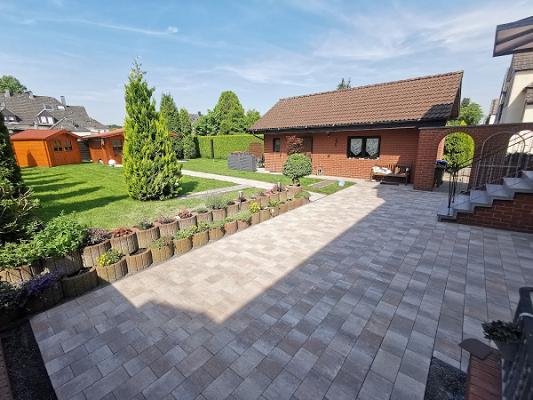Garten und Landschaftsbau C. Coates