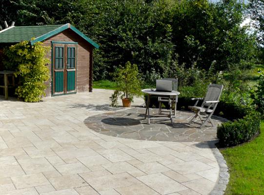 Bolz Ingo Dipl.-Ing. Gartengestaltung Garten- und Landschaftsbau