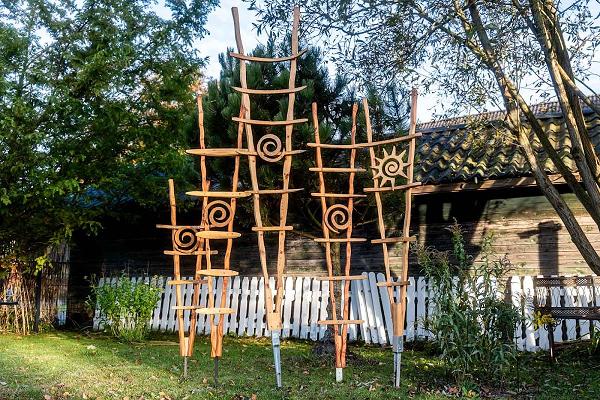 Holz im Garten | Ole Clausen