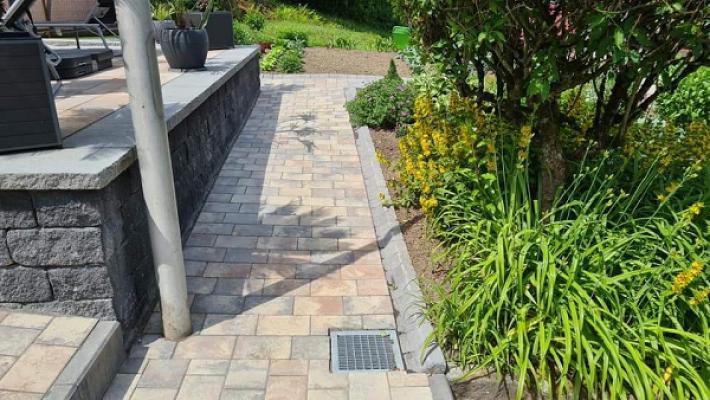 Bäuerle Gartengestaltung und Außenanlagen GmbH