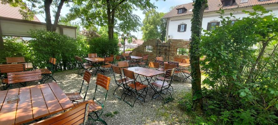 Biergarten Taufkirchen