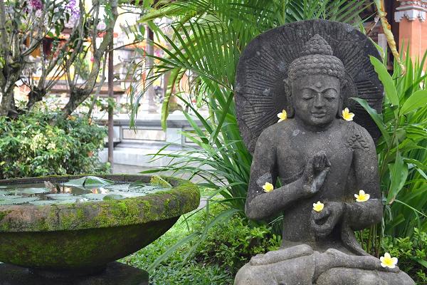 Wayan Living - Shop für Buddhas, Garten-Statuen & Stein-Figuren in Eggenfelden