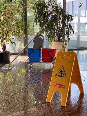 Mermer Gebäudereinigung Garten-und Landschaftspflege GmbH