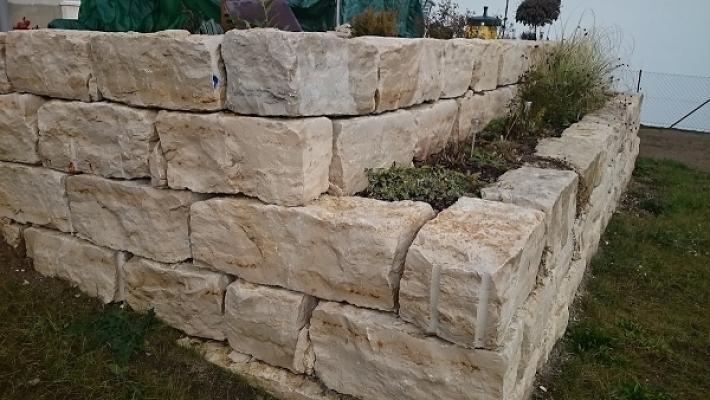 ARNOLD Bauservice - Baggerarbeiten, Vermietung, Gartenbau, Verkehrssicherung