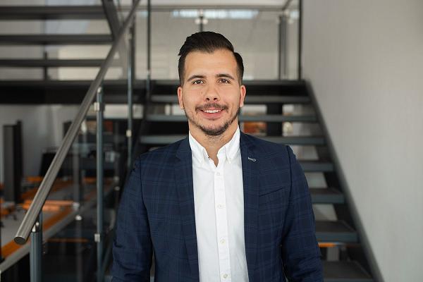 Finanzberater Sebastian Wettemann & Die Allrounder