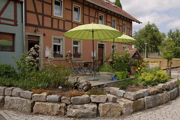 LebensRaum Service für Gebäude- und Grünanlagenpflege GmbH