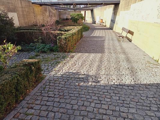 Ludwig-Erhard-Ufer Garten