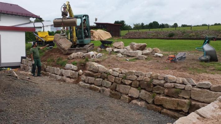 Gartenpflege und Gestaltung