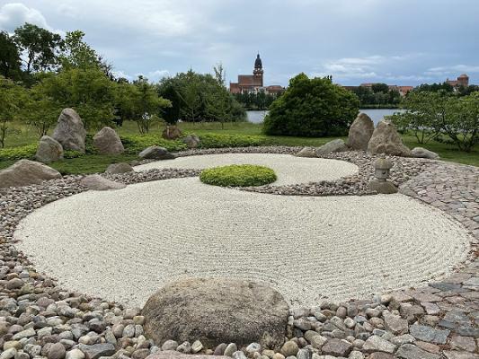Schaugarten am Tiefwarensee | Lebenshilfswerk Waren gGmbH