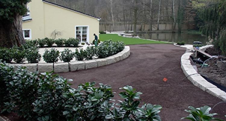 TerraGrün GmbH & Co. KG Rollrasen + Fertigrasen