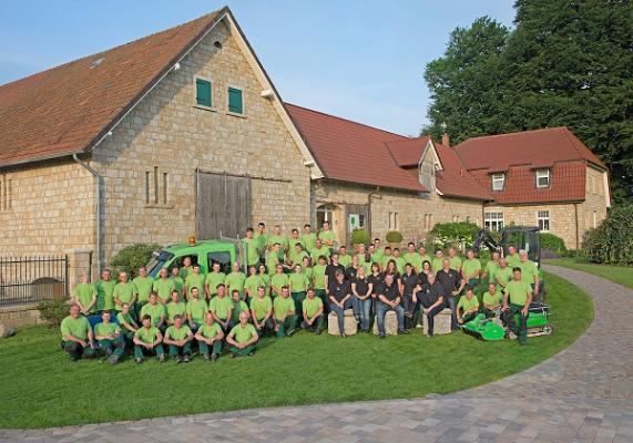 Fa. Stockreiter | Baumschnitt Baumkletterer Gartenpflege Teichbau