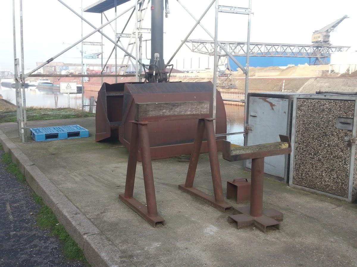 682ebfb3e348a