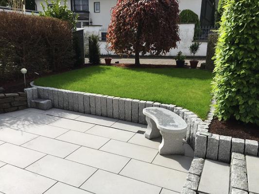 Luan Haus und Garten