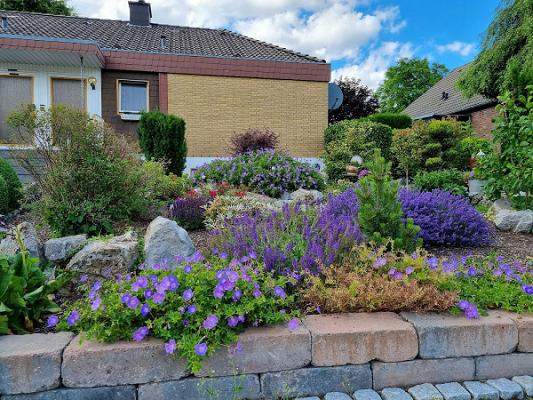 Bahnen Garten- und Landschaftsbau Gartenpflege