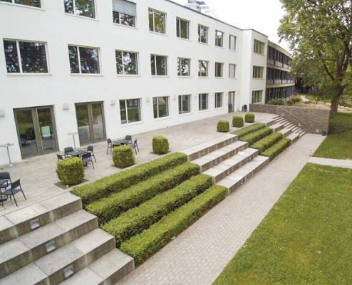 Dipl.-Ing. Frank Weindorf Garten-, Landschafts- und Sportplatzbau GmbH & Co. KG